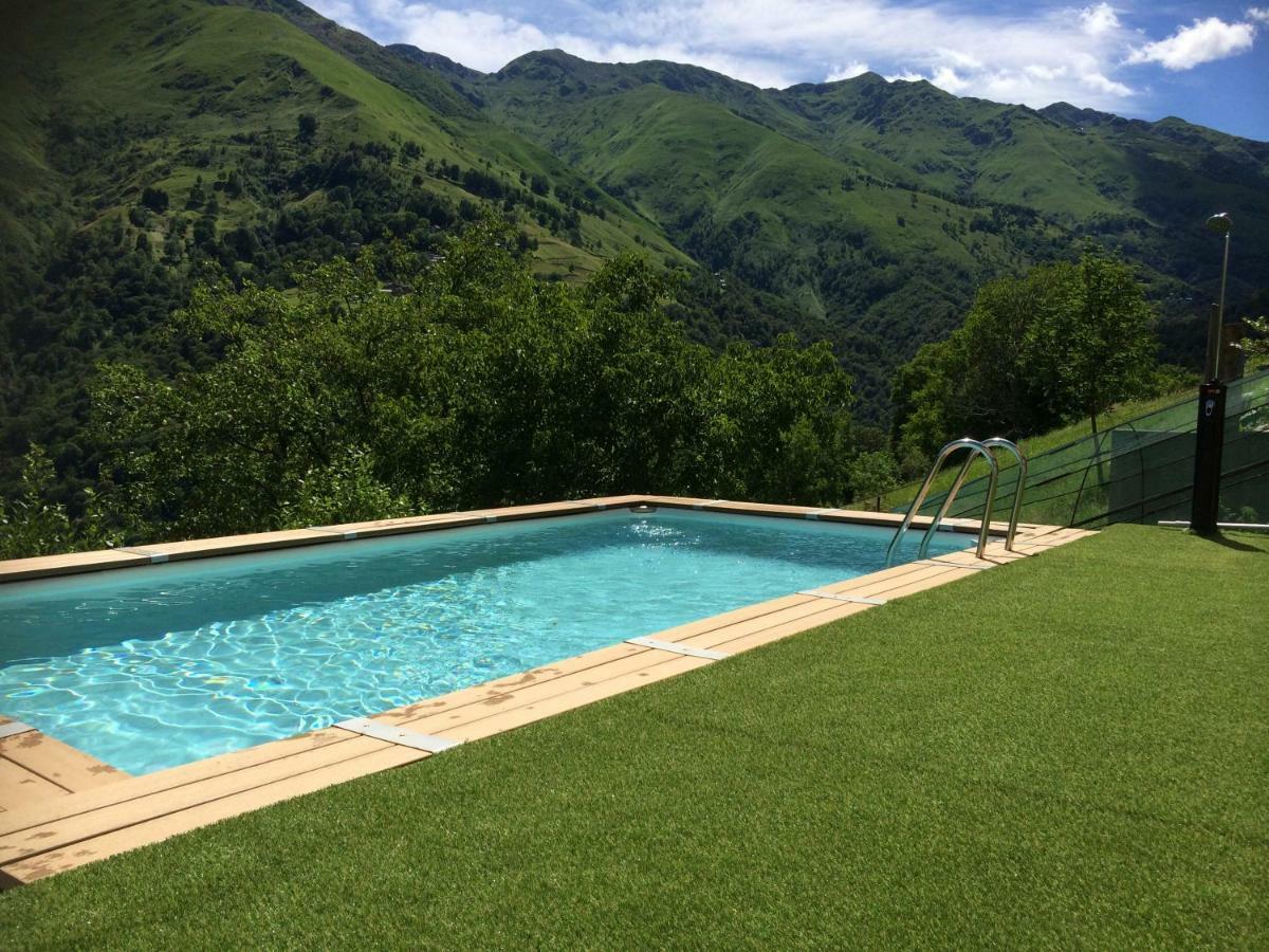 Chalet Con Piscina Garzeno Exterior foto